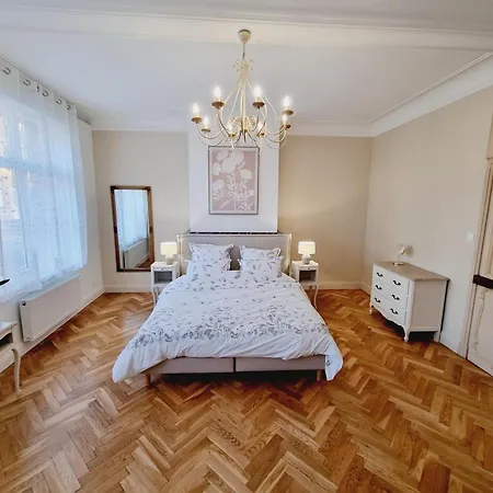 Holiday home Louez Maison De Maitre Pour 11 Pers. A - Jardin, Wifi Et Proche Commerces - Fr-1-510-219 *